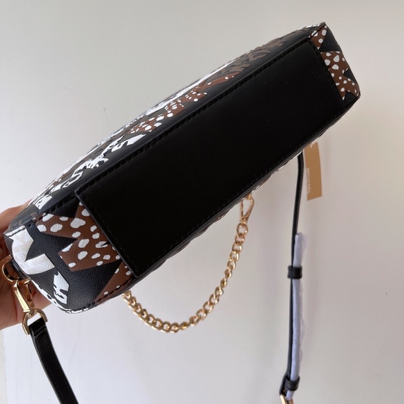 Michael Kors Crossbody - Picture 6 of 8